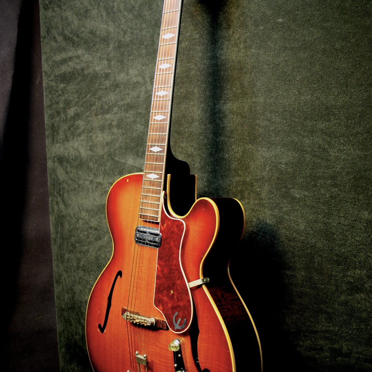 Epiphone Vintage Triumph Regent Carved Archtop 1951 -- Guitars 'n Jazz