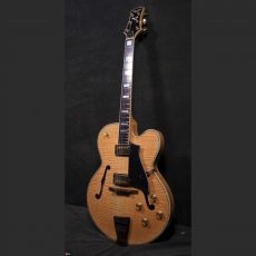 Peerless Wizard Custom Blonde #7791Archtop Jazz Guitar w custom TKL 17″ x 2 1/4″ case