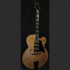 Peerless Wizard Custom Blonde  #9487 Archtop Jazz Guitar with case