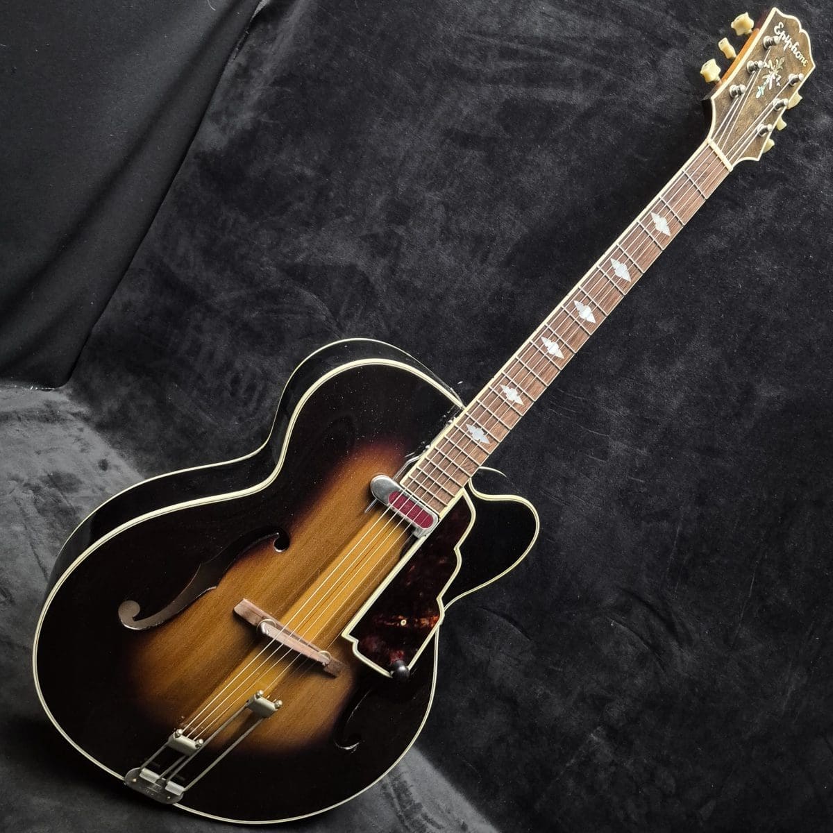 1945 Epiphone Triumph Regent Archtop Jazz Guitar #52798 w Dearmond